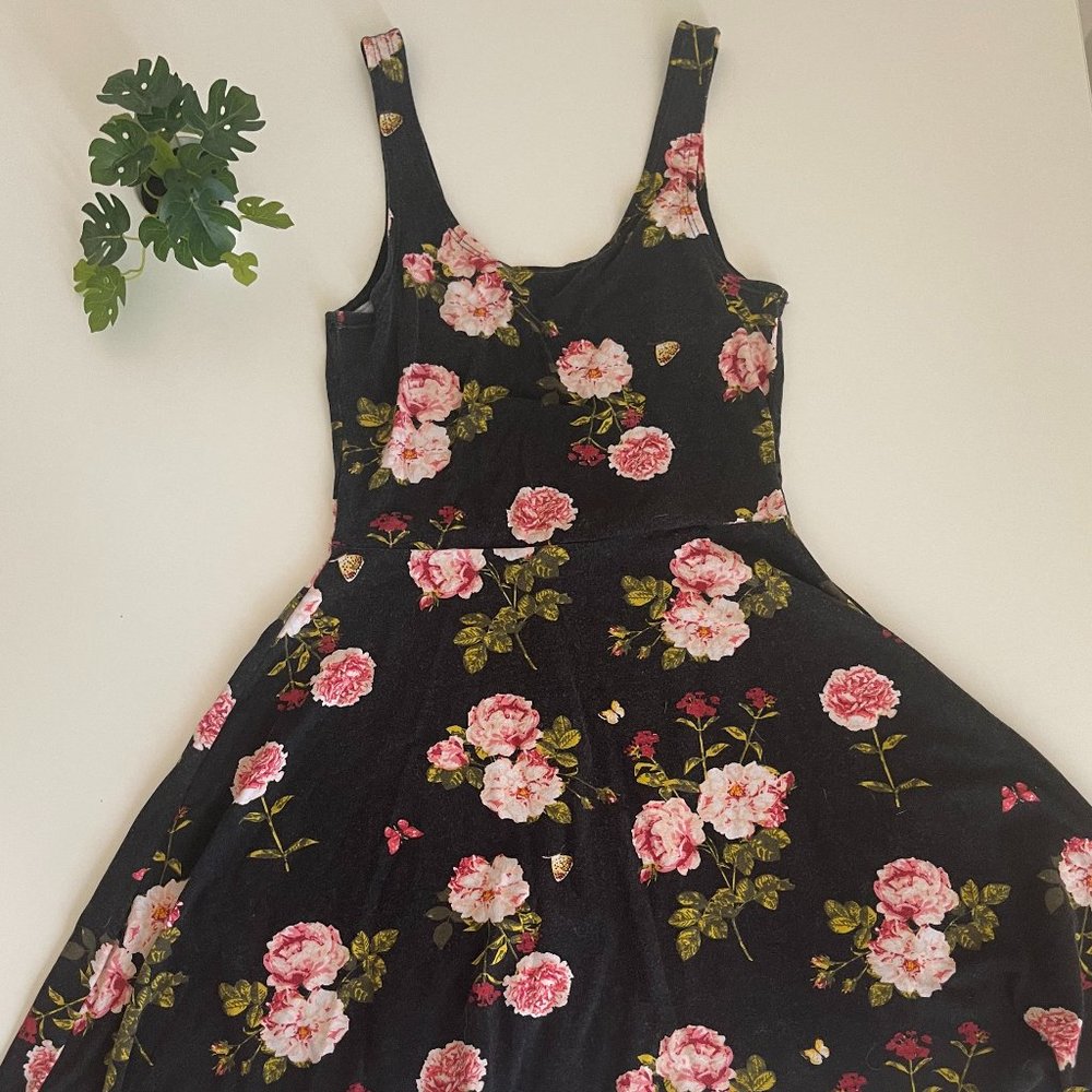 ๐ธ Women's Black Floral Mini Dress for Summer, S - Picture 3 of 4